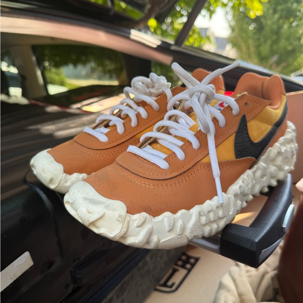Nike Textured Sole Sneakers in Orange and Black - Picture 5 of 6